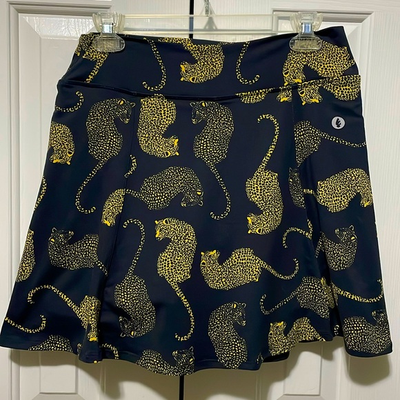 Dona Jo  Brand Leopard print Golf Skort  . Black and yellow - Picture 1 of 7